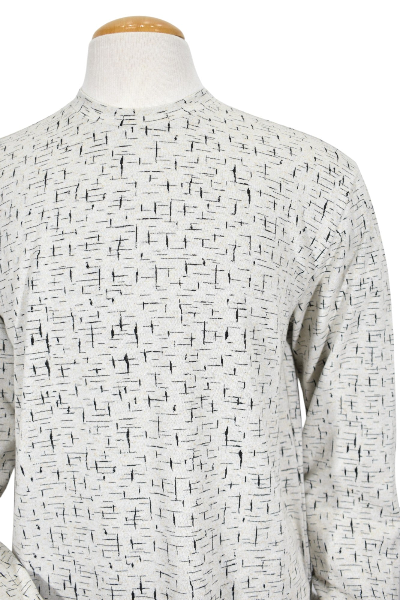 Experience unbeatable comfort and style with our Marcello Ivory Splinter Pullover!