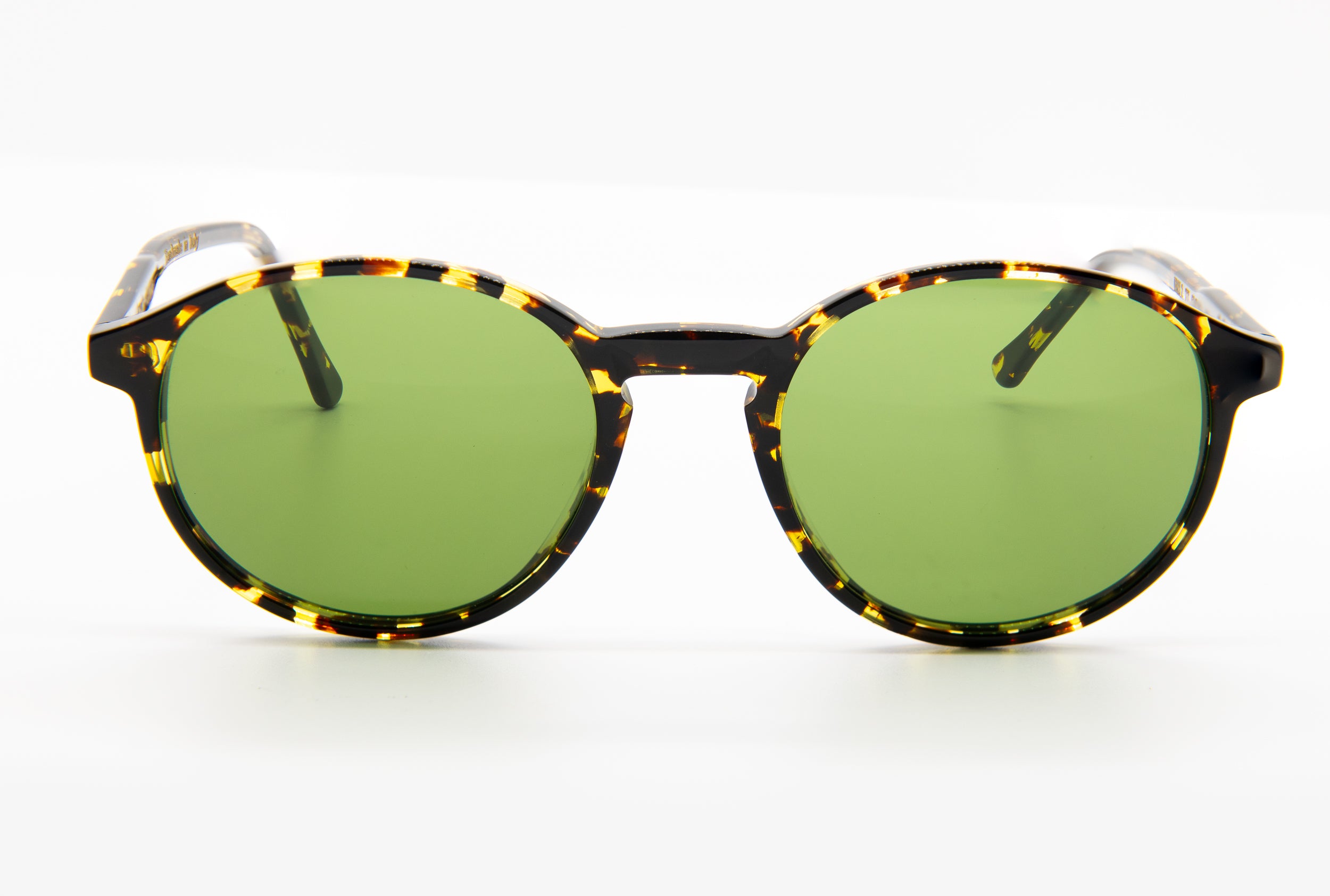Designed with clean aesthetics and vintage tortoise shell charm, Italian sunglasses offered by Marcello.