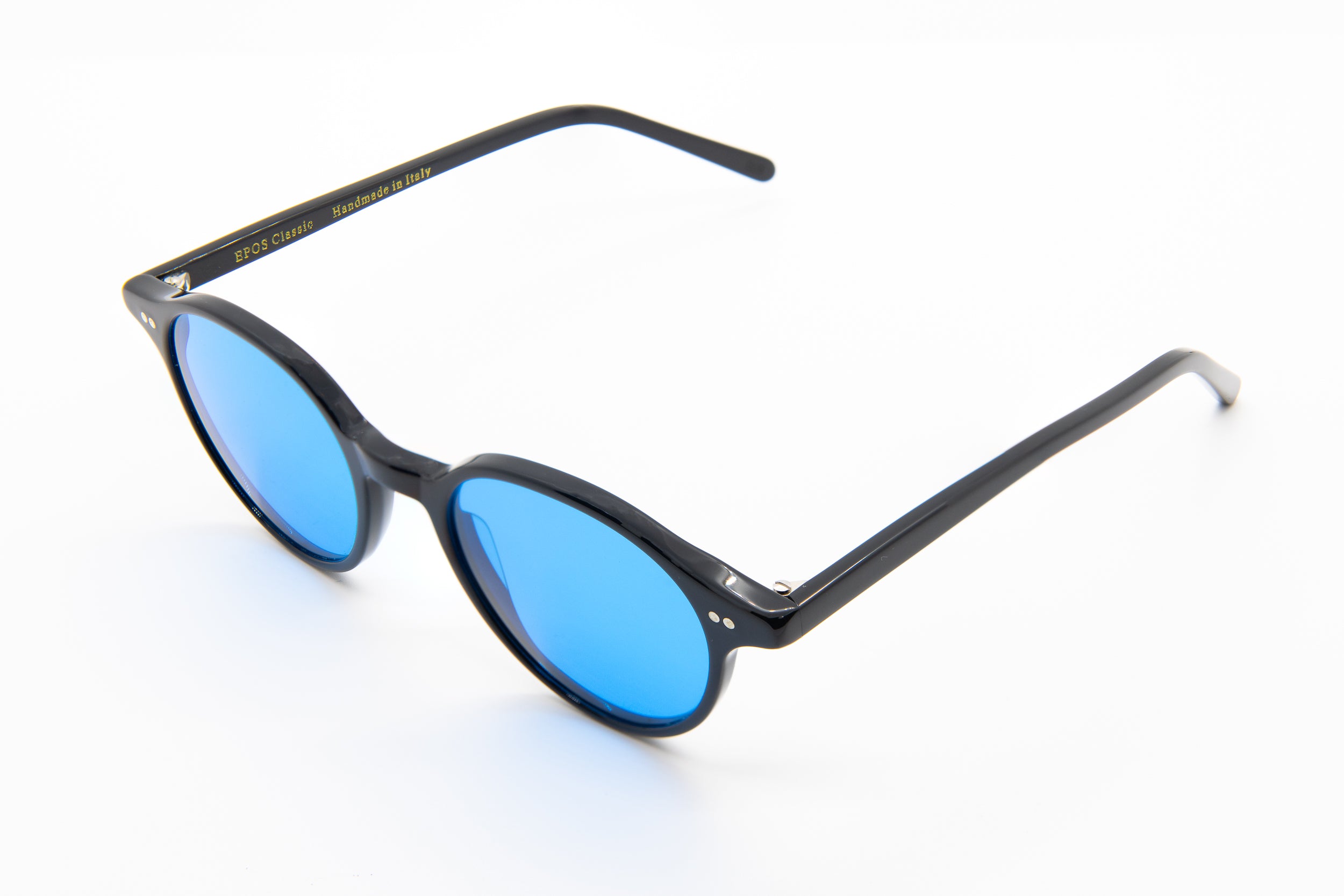 With its minimalist profile and subtle curves, Italian sunglasses are cool. Offered by Marcello.