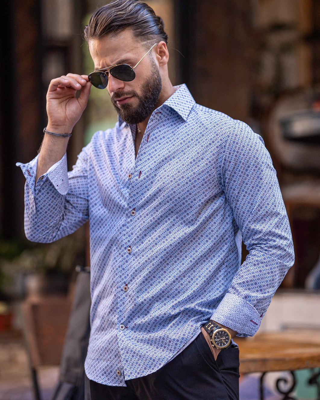 Marcello model one piece collar shirt.