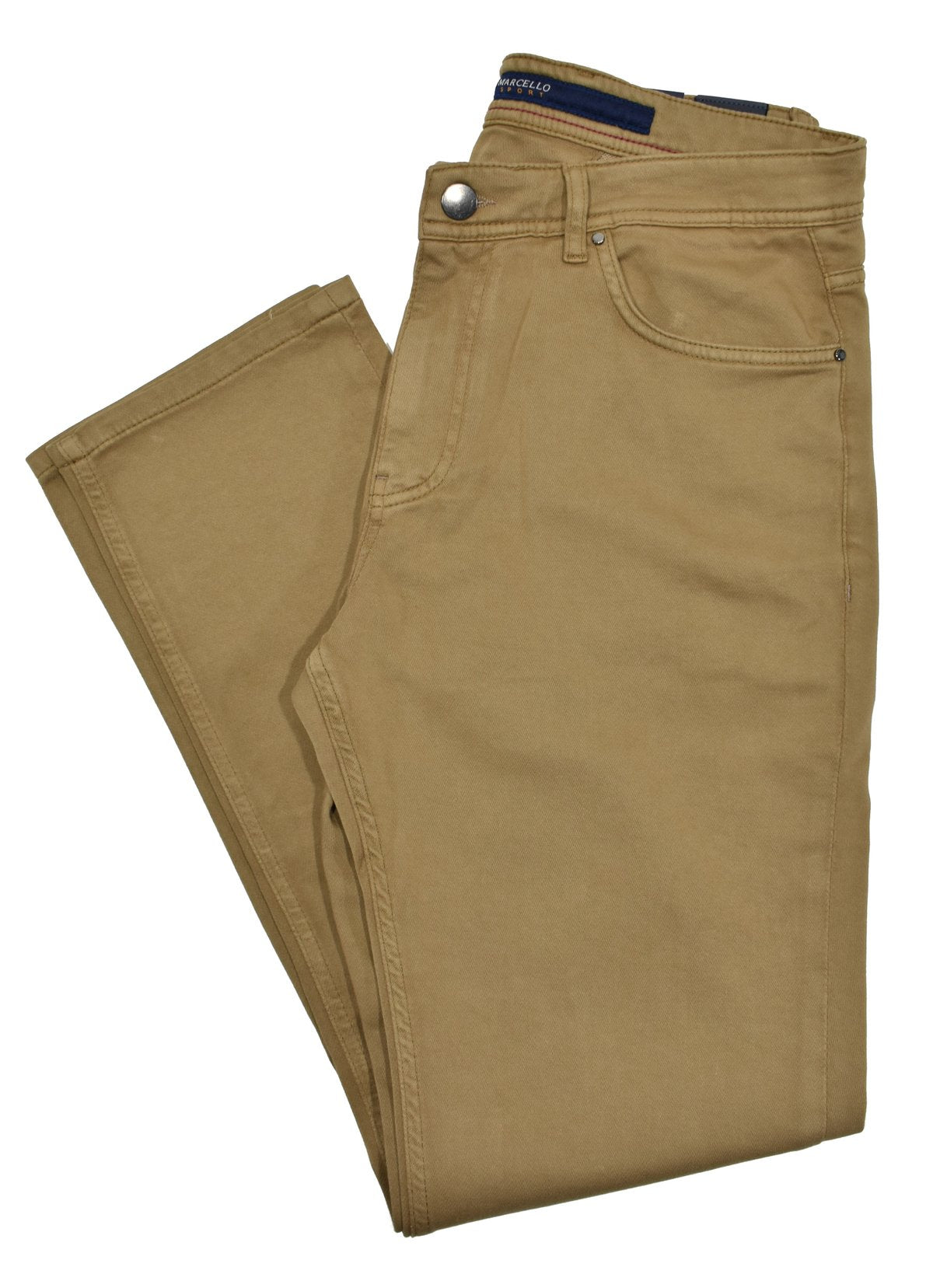 The LP23 Marcello Ultimate Comfort Stretch is a perfect traveler pant made from lightweight, soft cotton and microfiber with a stretch for added comfort. With a classic fit and a slightly tapered leg for an updated look, this 5 pocket jean model is suited to both casual and formal settings.