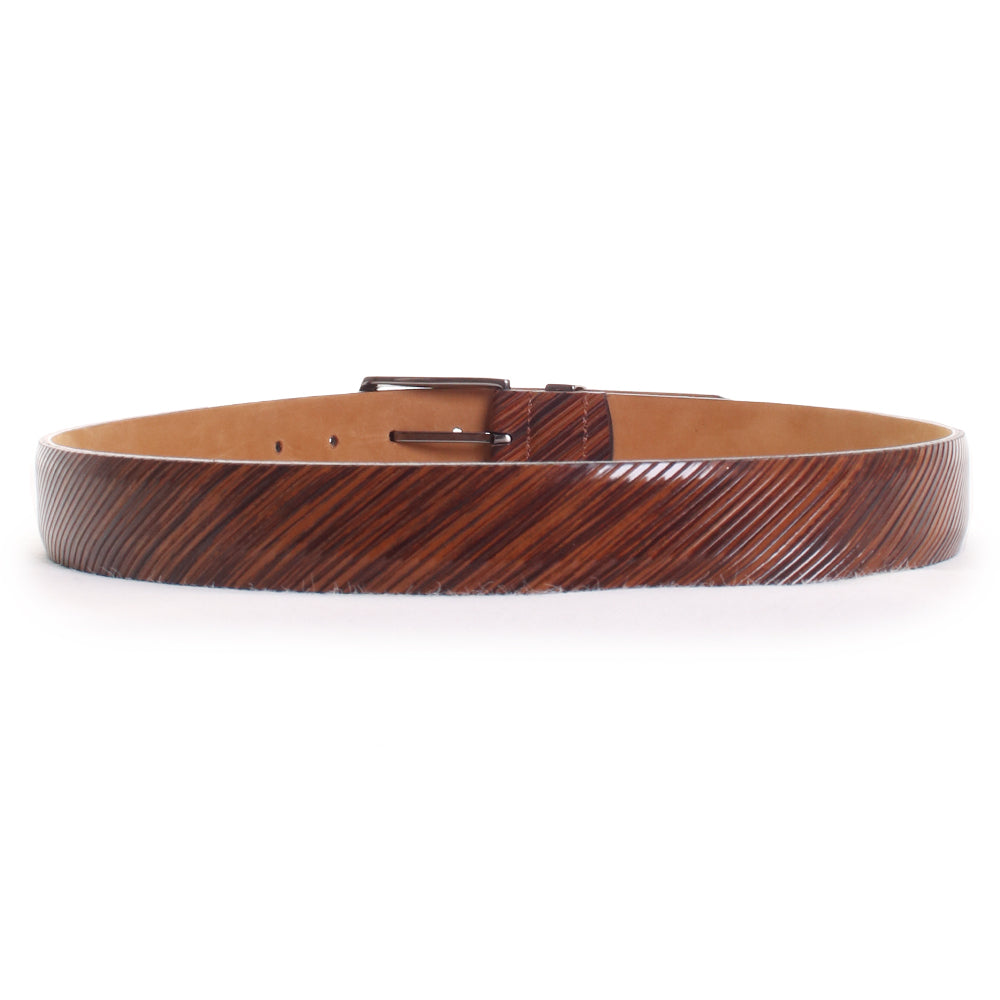 Diagonal shades of brown in a soft leather belt.