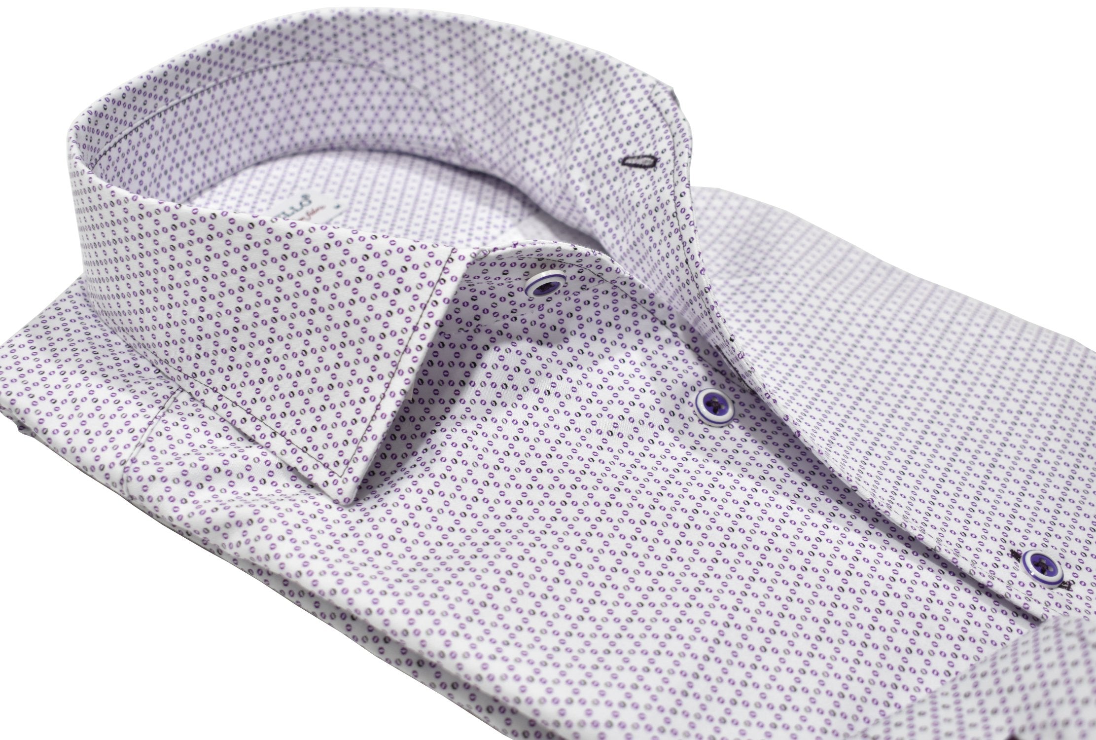 Upgrade your wardrobe with the W030R Lilac Montana Roll Collar. Crafted from extra fine cotton with a luxurious silk-like finish, this shirt is a dream to wear. The Marcello exclusive one-piece roll collar stands elegantly, while the custom matched buttons and trim fabric add a touch of sophistication.