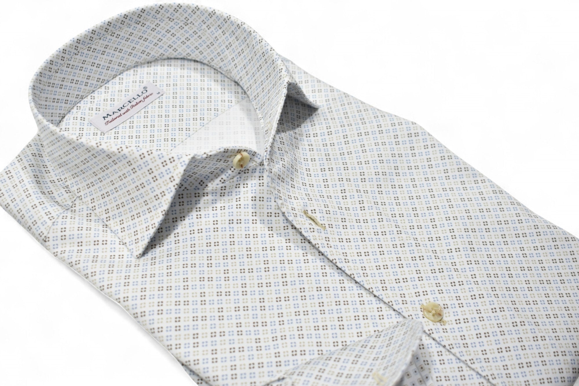 Marcello square patterned shirt.
