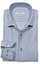 Embrace sophisticated style with the Marcello Derby Graduated Check Roll Collar.