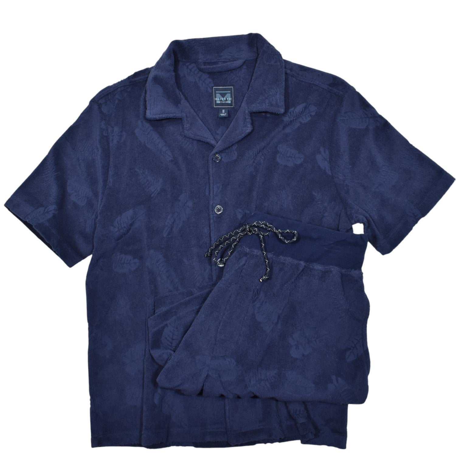 The perfect cotton terry leisure set to accentuate your casual cool lifestyle.