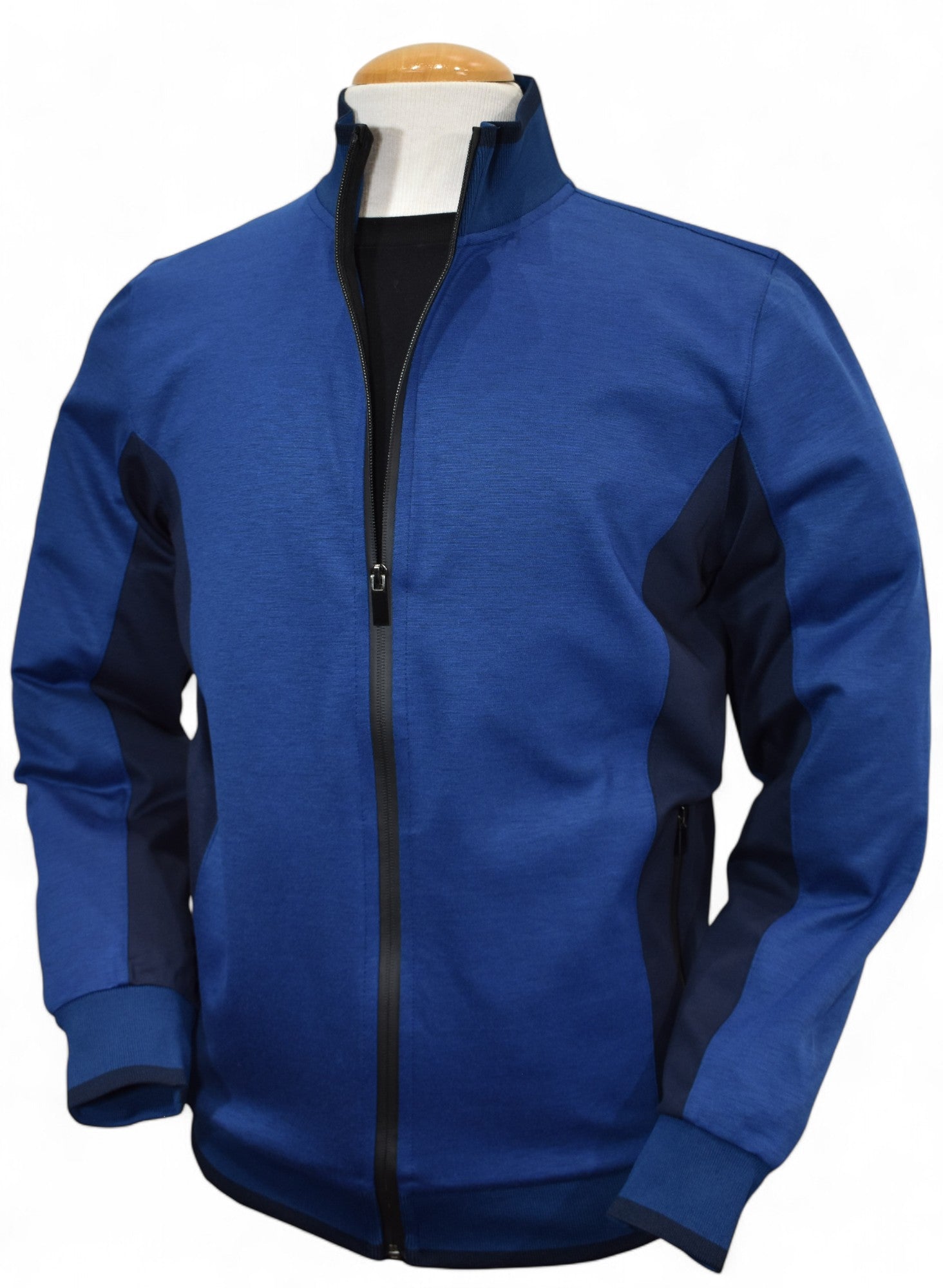 Experience unmatched comfort and style with the Marcello Royal Azura Leisure Set