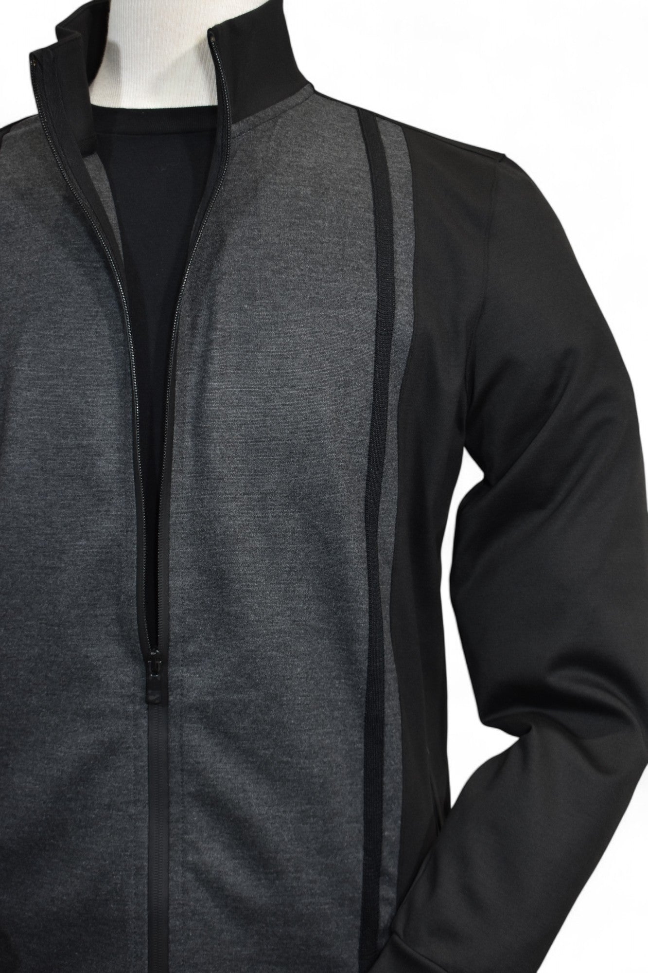 Experience the perfect blend of style and comfort with the Marcello Turin Vertical Leisure Set.