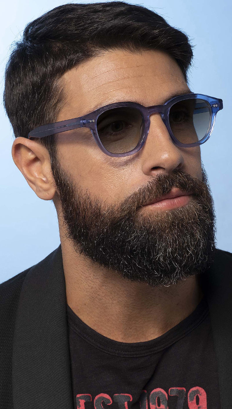 The Bronte 3 by EPOS Milano is a bold reinterpretation of vintage style, offering structure, personality, and timeless Italian craftsmanship. Offered by Marcello.