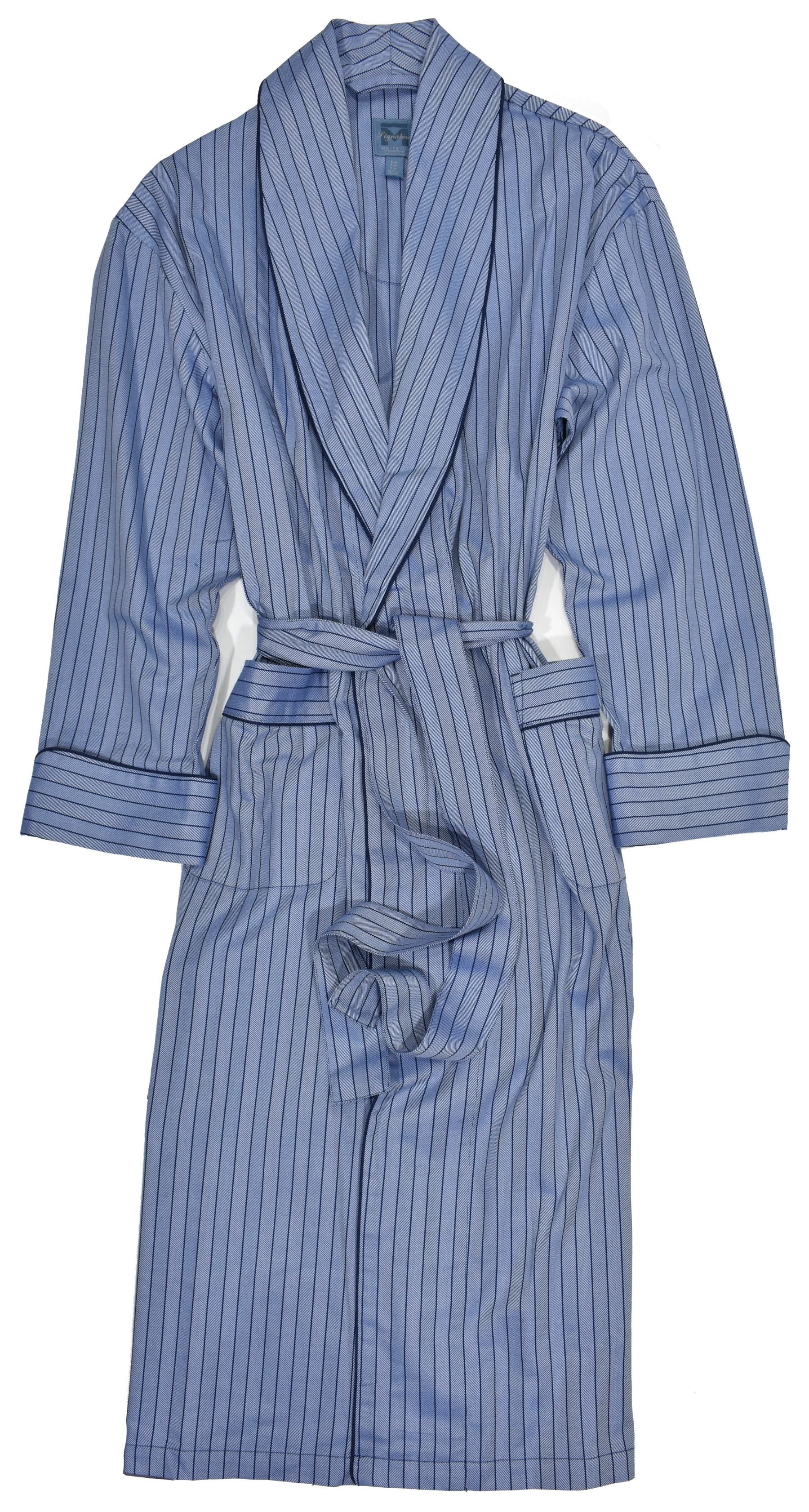 Soft, classic robe model featuring a half inch tonal stripe with the always rich herringbone pattern variated along the stripes. Medium blue base color with navy edge piping on soft cotton fabric. Classic belt closure. Classic front pockets. Classic fit.