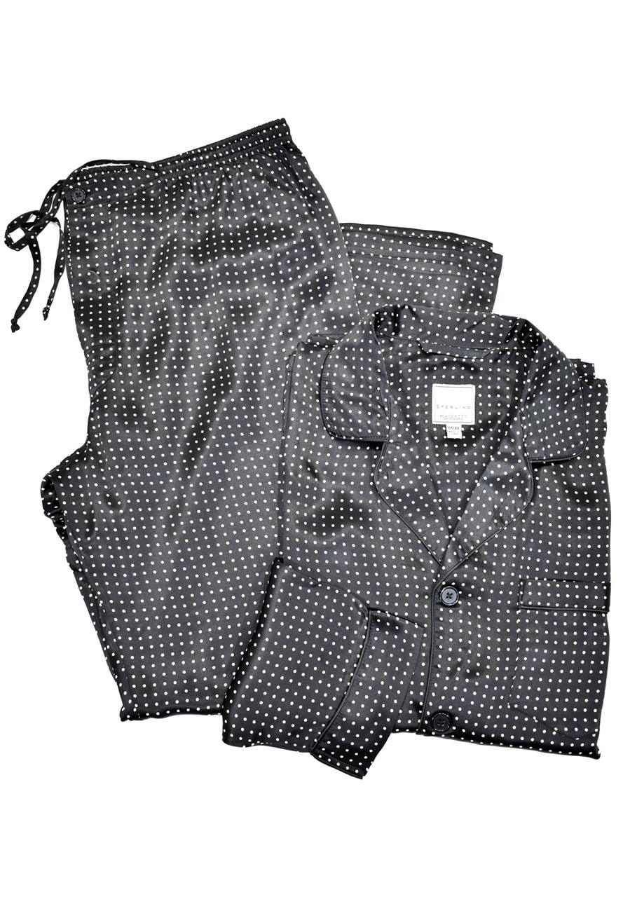 Exquisite black 100% silk pajama exclusively for Justin Harvey. Features an elastic waistband with button closure and drawstring. Full button front top and left chest pocket. Truly the best in pajamas. Classic fit.