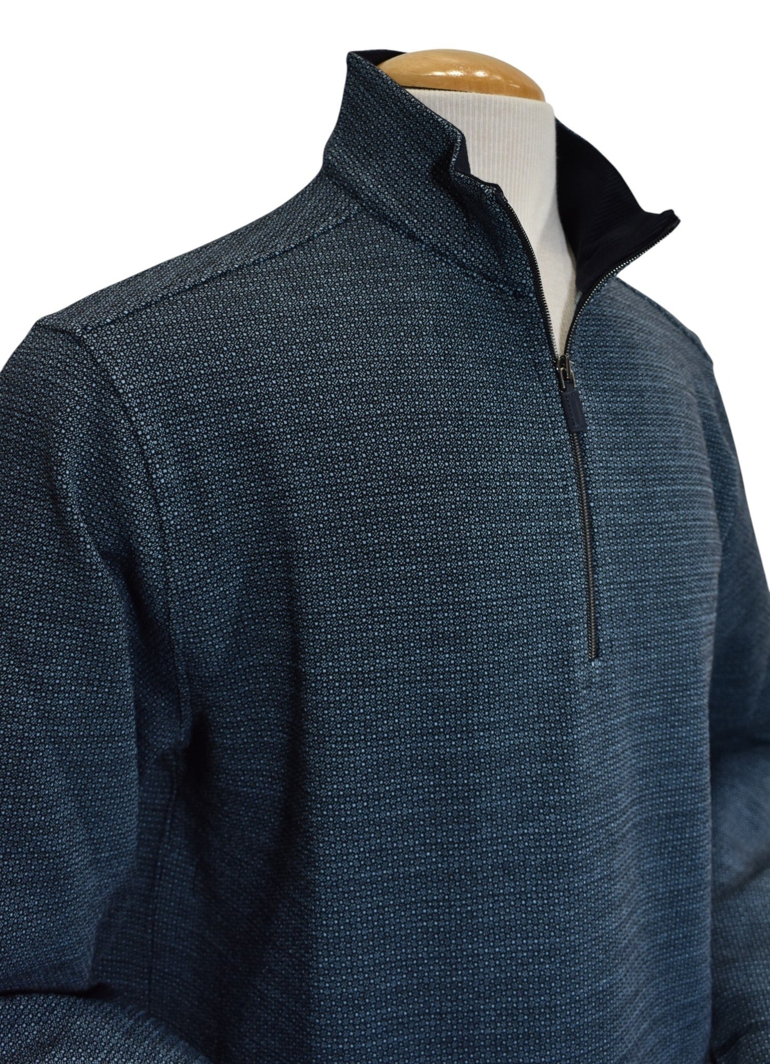 Marcello classic quarter zip in an elegant fine dot pattern