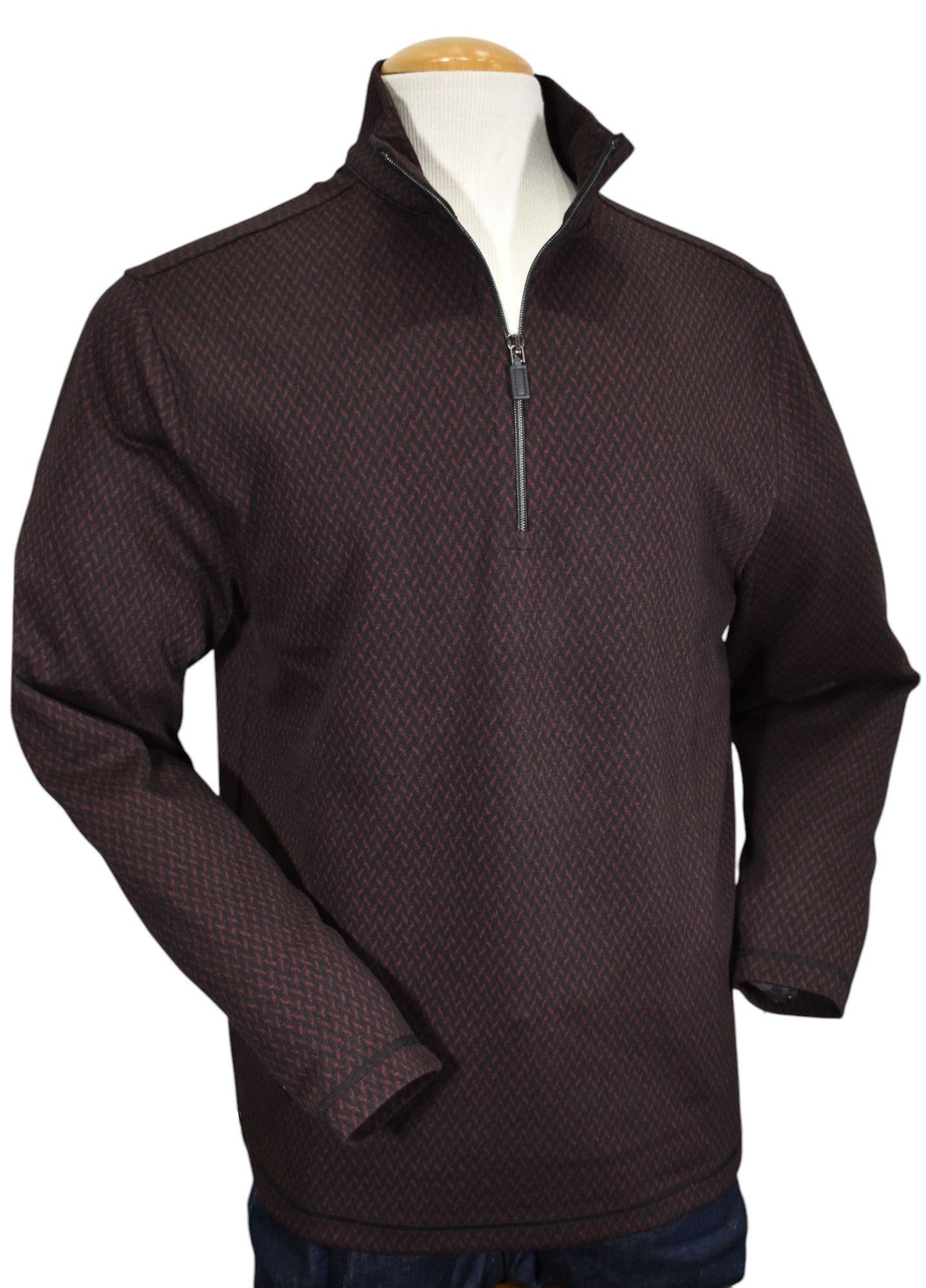 Experience the luxurious blend of soft cotton and viscose in our Marcello Monaco Wine Diamond Quarter Zip. 