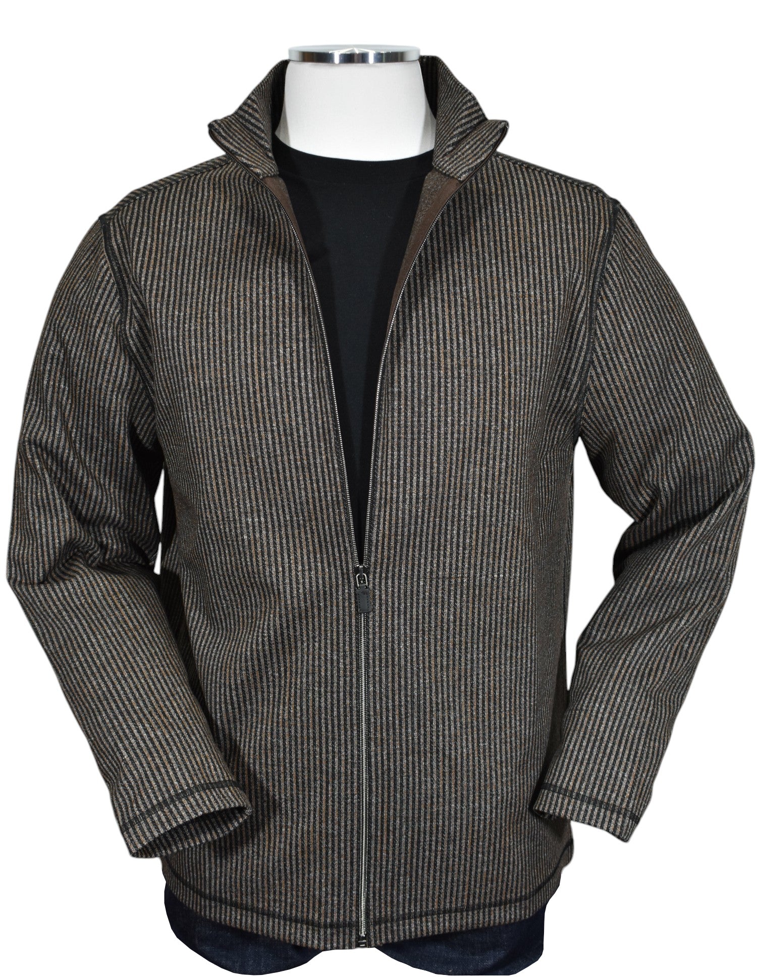 Experience luxury and sophistication with the Marcello Scott Bronze Cardigan.