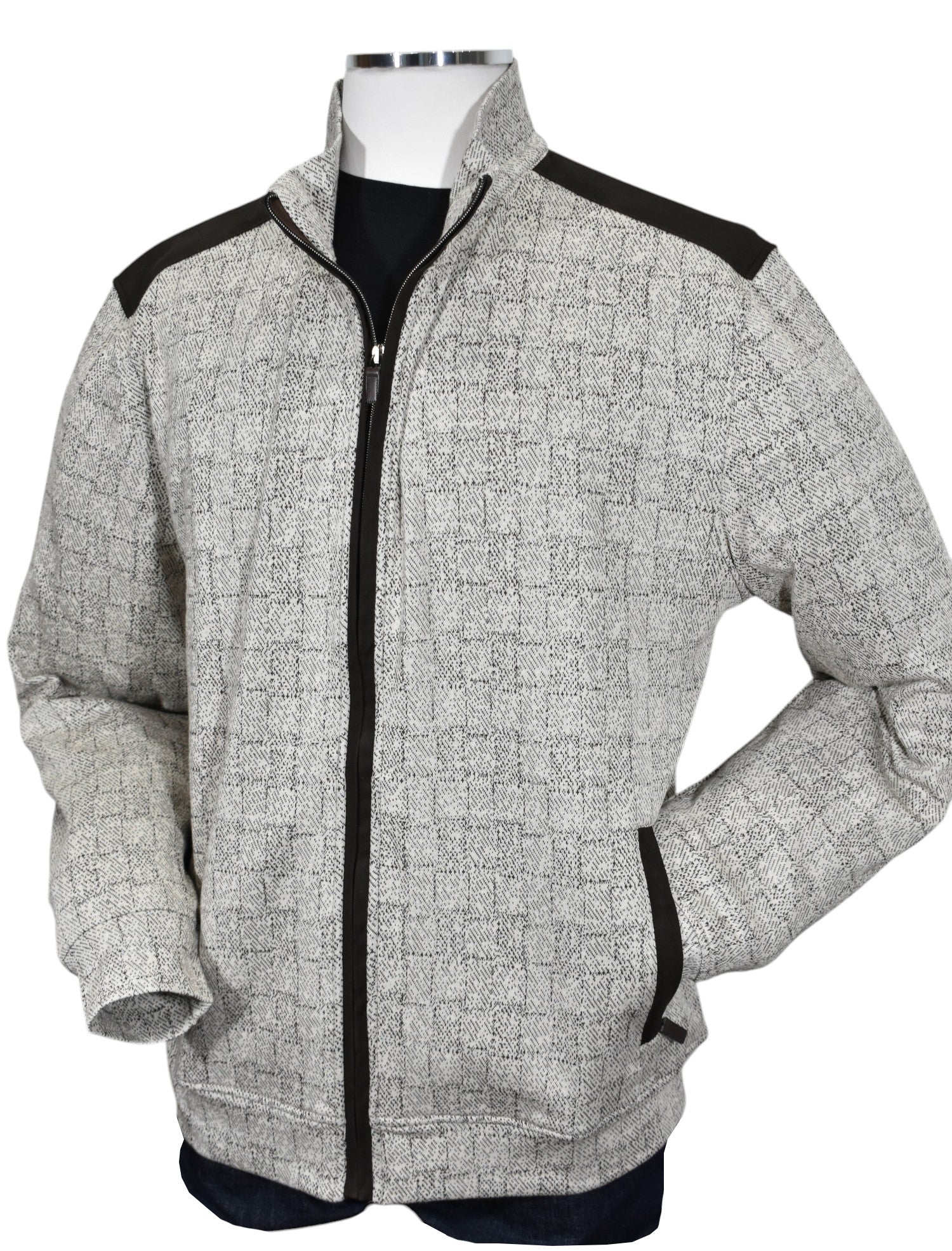 Passionately believe in the value of staying stylish and warm with our Marcello Como Knit Jacket! 