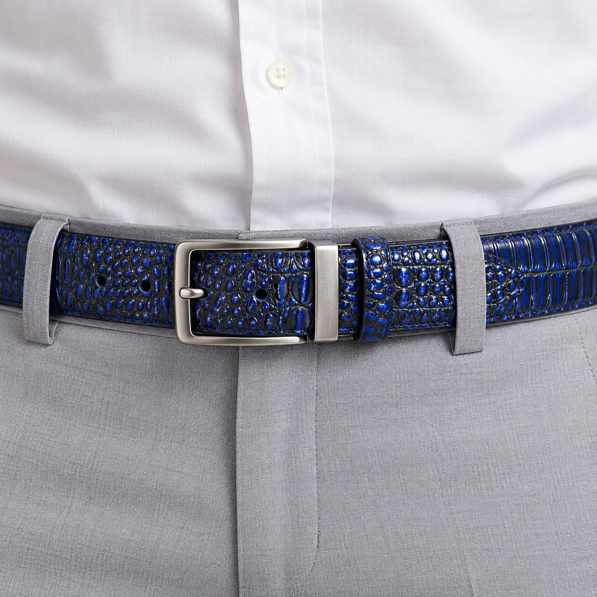 Outstanding horn back crocodile, stamped leather. An excellent choice for jeans, casual pants or even when dressed but need a little attitude. Fashion horn back crocodile, stamped leather men's belt with brushed nickel buckle by Marcello Sport.  Width: 40 mm or approximately 1 1/2 inches, sizes 30-44. Raised horn back style croc with excellent coloration. Satin nickel finished buckle. Premium leather. Sizes 30 - 44.