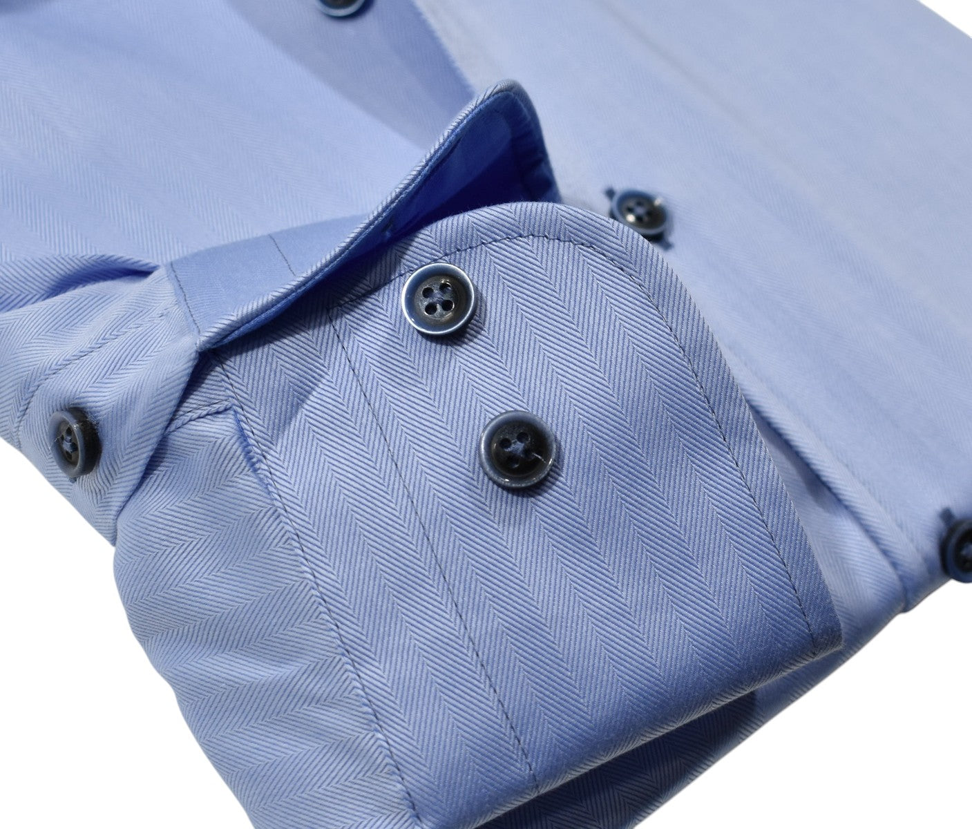 Impeccable craftsmanship and ultra soft cotton make this rich, sophisticated herringbone pattern a must-have. By Marcello.
