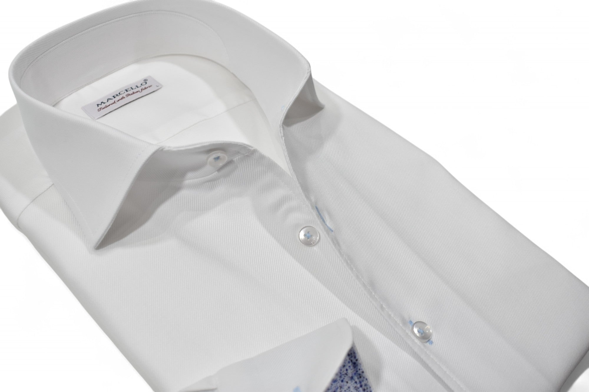 Impeccable craftsmanship and ultra soft cotton make this rich, sophisticated white twill pattern a must-have. Shirt by Marcello.