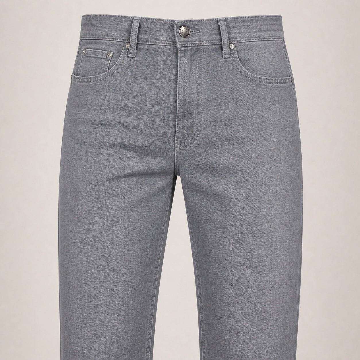 Marcello classic comfort fit denim jeans with stretch.