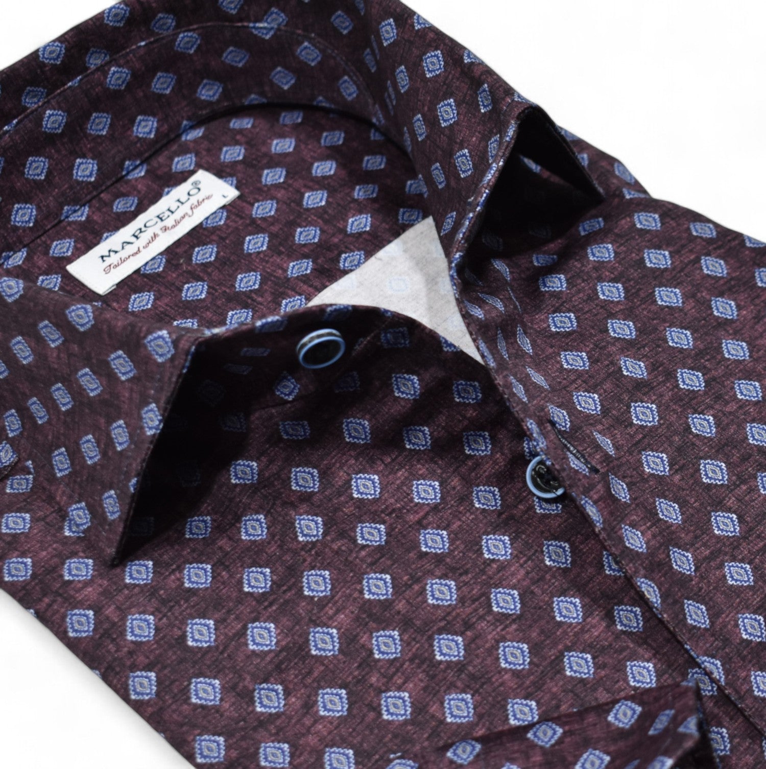Elegantly designed with a ruby color and floating diamonds, our Marcello Ruby Diamond Roll Collar is made from soft cotton sateen fabric. 