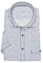 Stay cool and stylish in the W824S White Floral Seersucker shirt. Made from lightweight, seersucker fabric, this short-sleeved model comes in crisp white with a trendy navy flower pattern. Contrast navy stitching and a classic chest pocket provide the perfect trendy touch, while custom-matched buttons keep you looking sharp. Seersucker Marcello Shirt