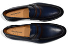Magnanni navy brown flex shoe.